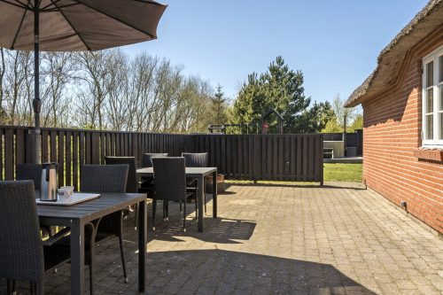 Terrasse ved have
