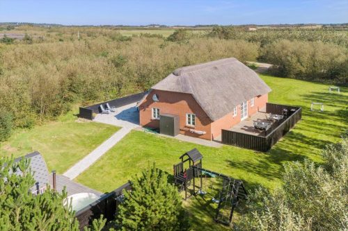 Dronofoto af sommerhus