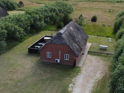 Dronefoto af vores sommerhus